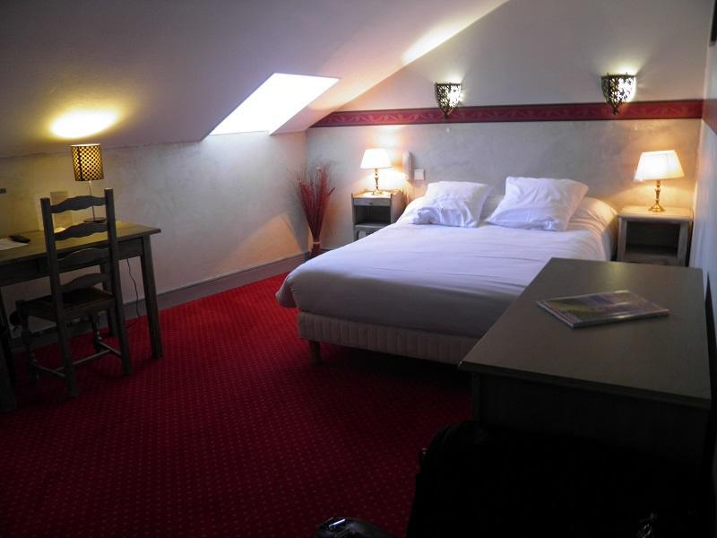 Le Relais De Montignac Hotel Buitenkant foto