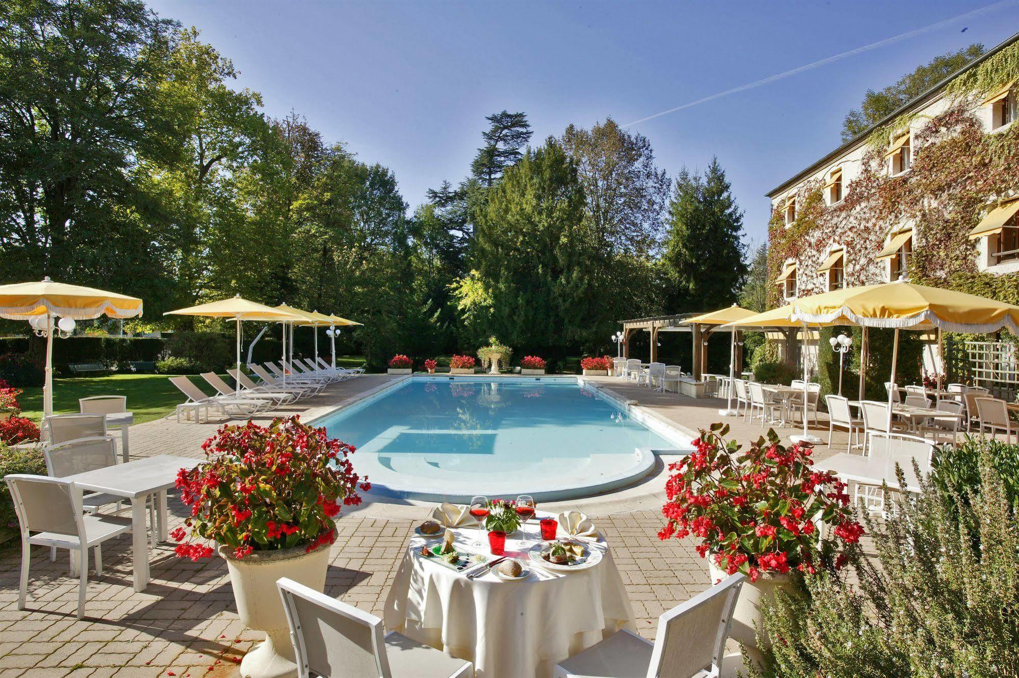 Le Relais De Montignac Hotel Buitenkant foto